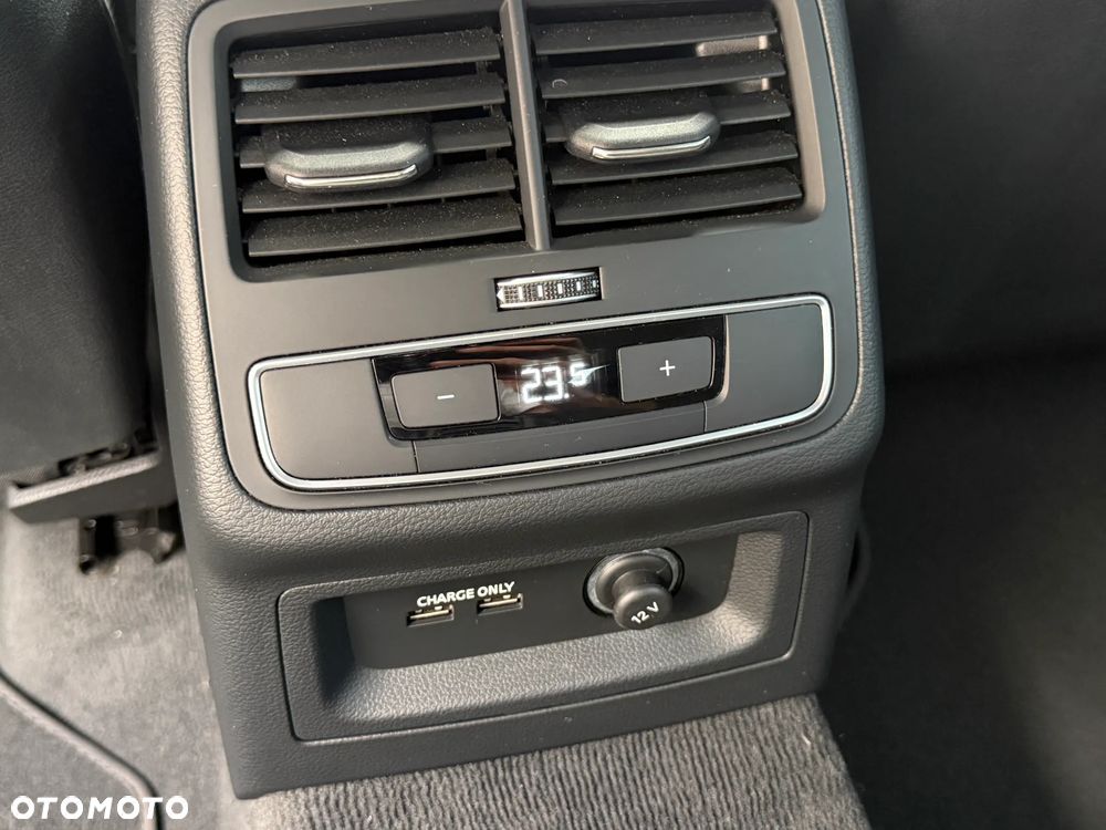 Audi A5 Sportback 40 TFSI S tronic - 33