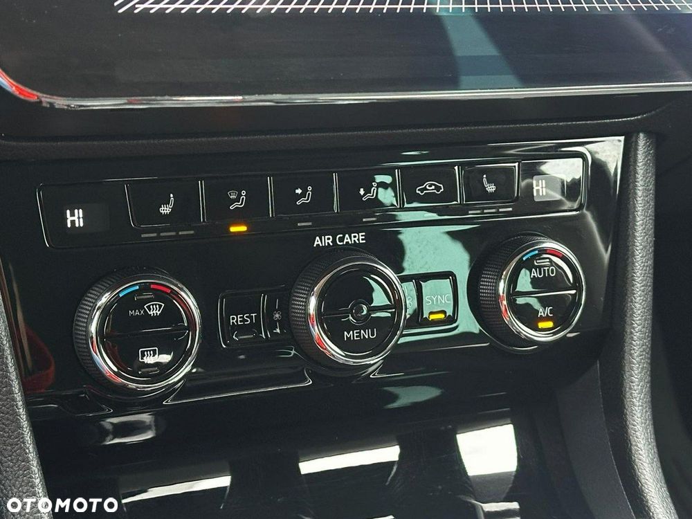 Skoda Superb 2.0 TDI DSG Ambition - 30