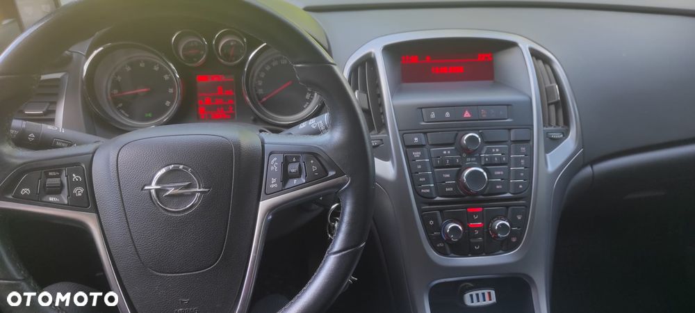 Opel Astra 1.6 Enjoy EU6 - 13