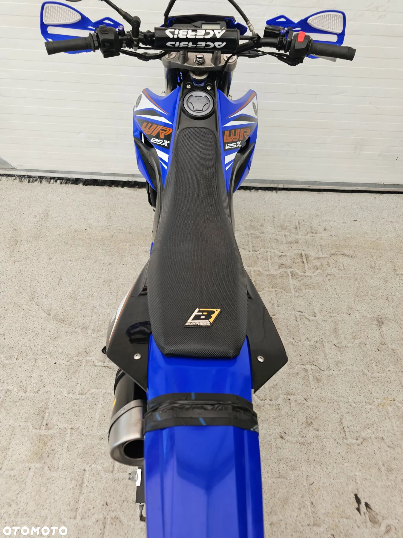Yamaha WR - 33