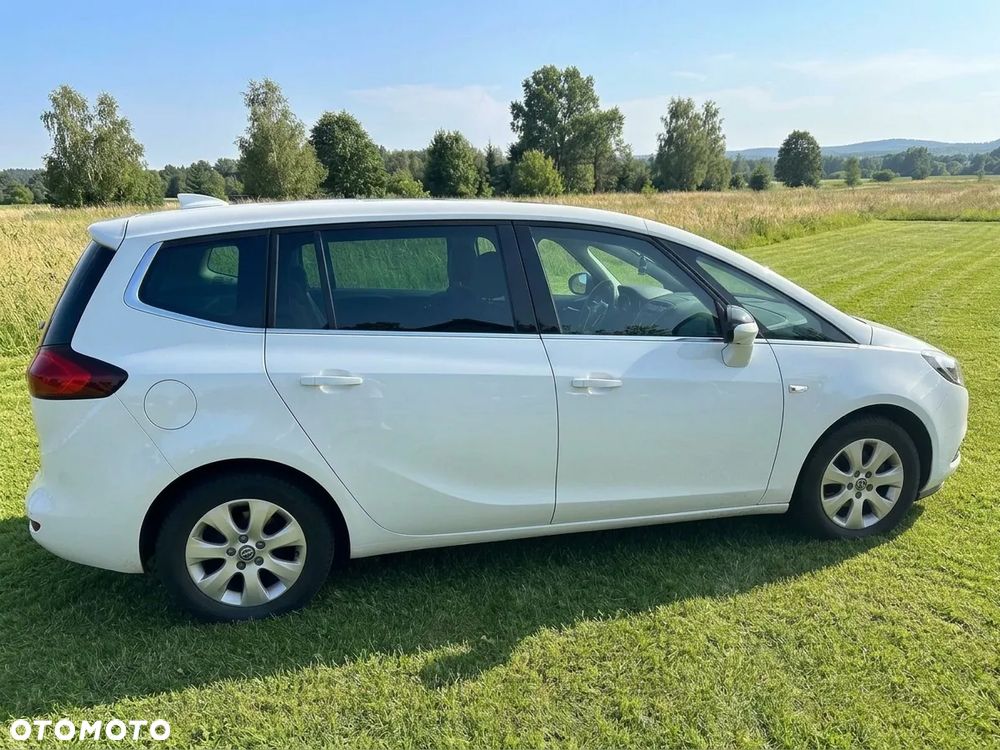 Opel Zafira - 2