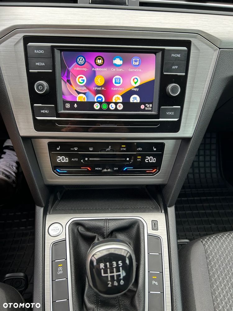 Volkswagen Passat 1.5 TSI EVO Essence - 13