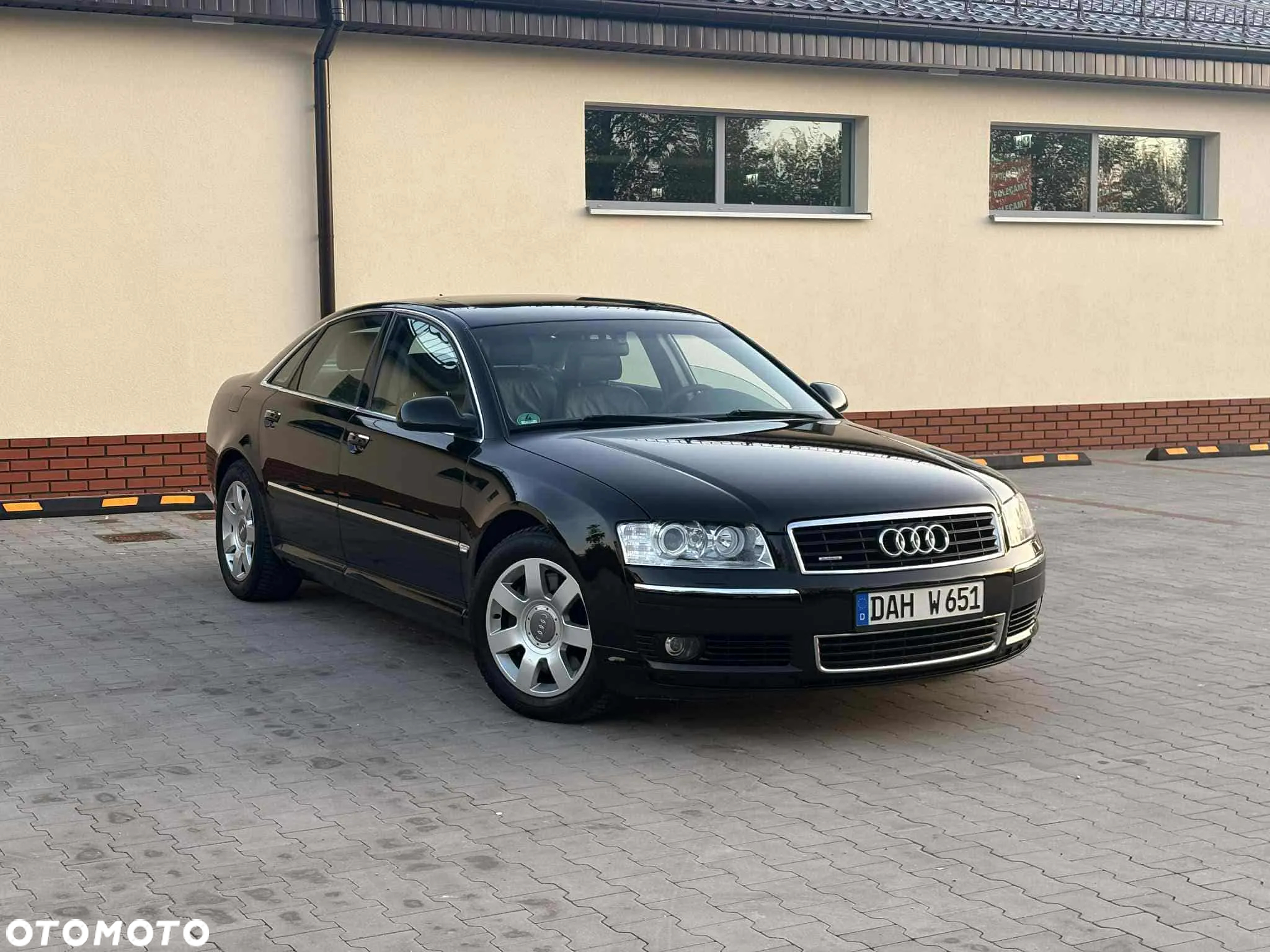 Audi A8 4.2 Quattro - 7