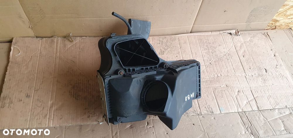 Obudowa filtra powietrza Audi A4 B8 Lift 2.0 TDI 8K0133835BM - 1