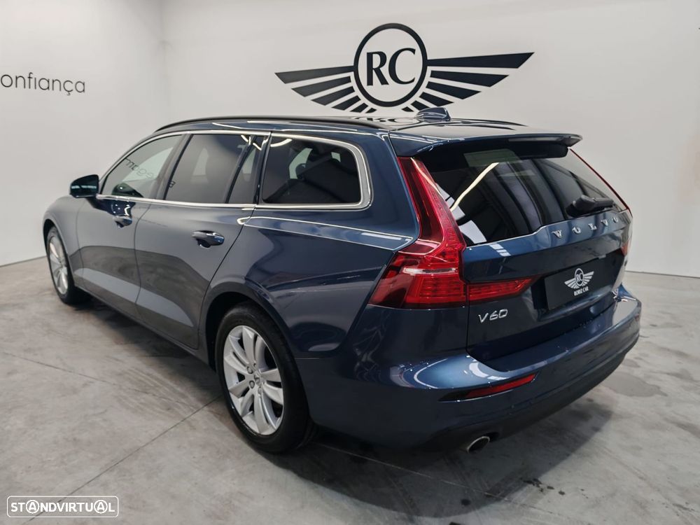 Volvo V60 2.0 B4 Momentum Geartronic - 3