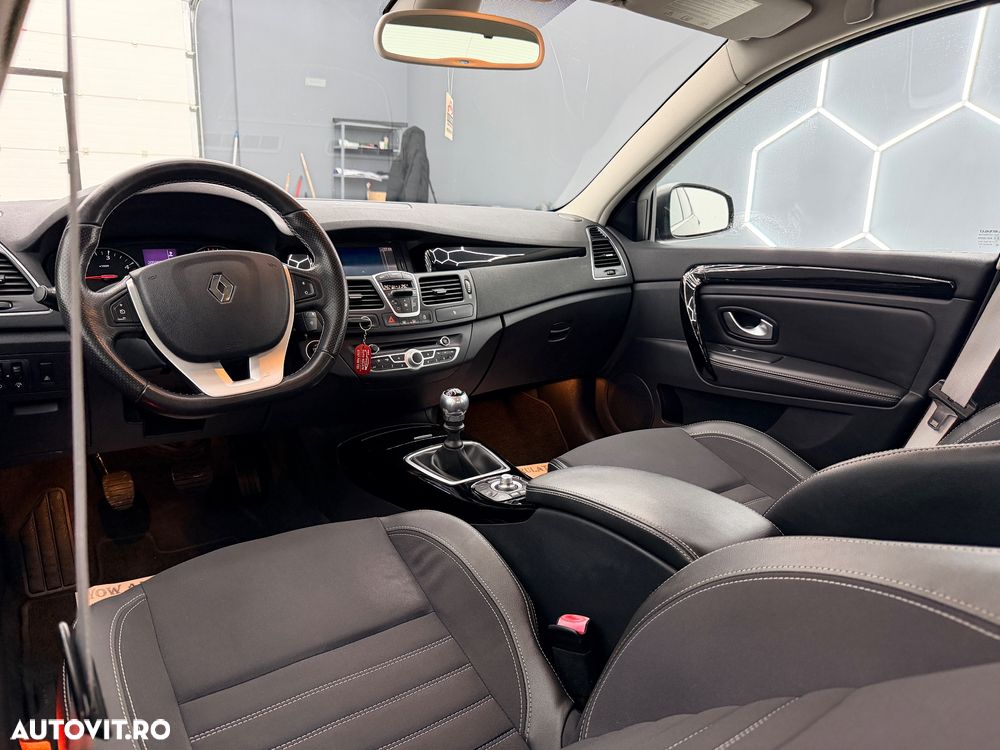 Renault Laguna dCi 110 FAP Dynamique - 19