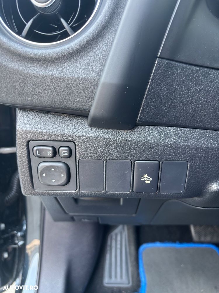 Toyota Auris - 16