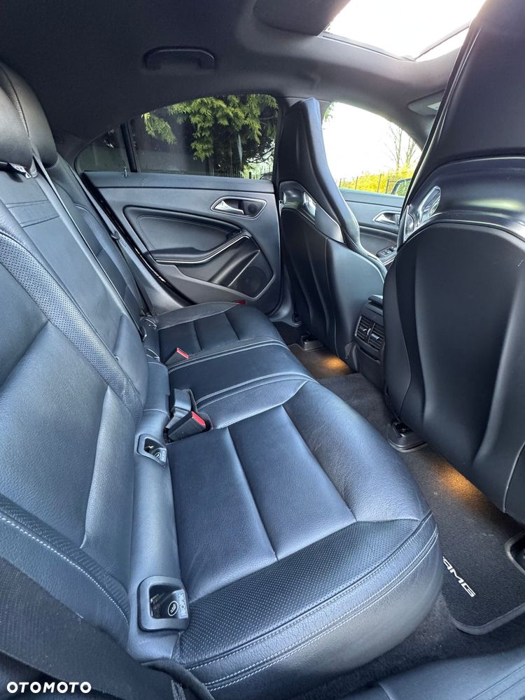 Mercedes-Benz CLA AMG 45 4Matic AMG Speedshift DCT 7G AMG Night Edition - 36