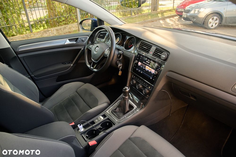 Volkswagen Golf 1.6 TDI SCR Comfortline - 34