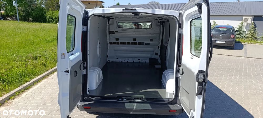 Opel Vivaro - 22