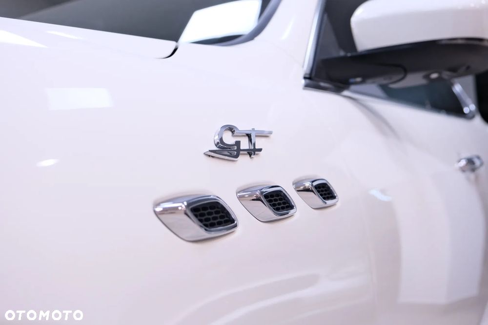 Maserati Levante - 23