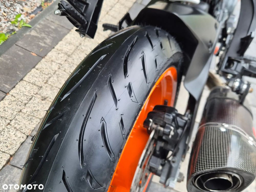 KTM RC 125 - 12