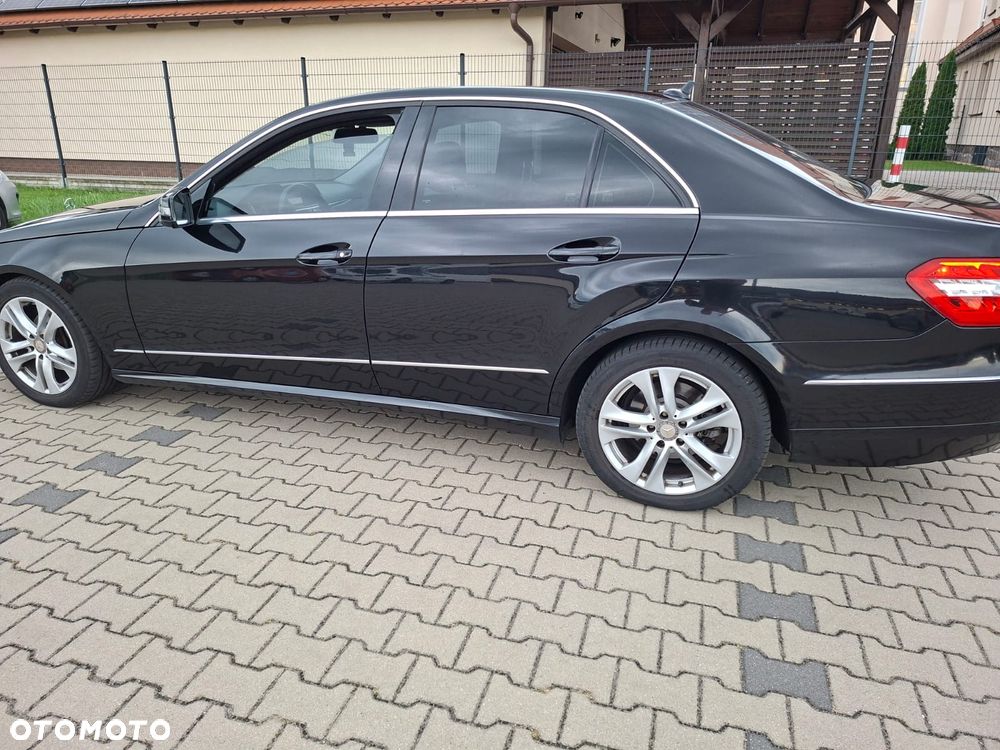 Mercedes-Benz Klasa E 220 CDI BlueEff Elegance - 2