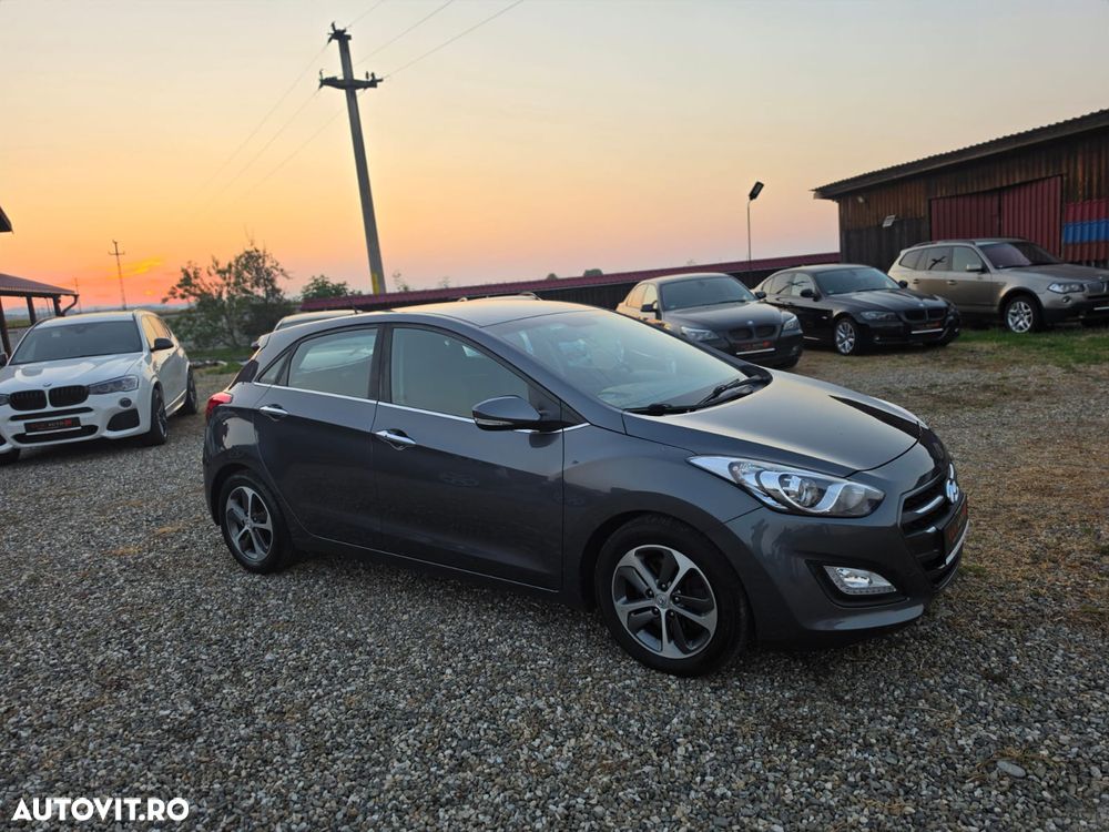 Hyundai i30 blue 1.6 CRDi DCT Passion - 9