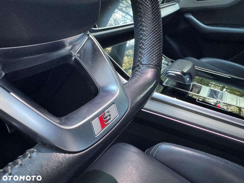 Audi Q8 - 16