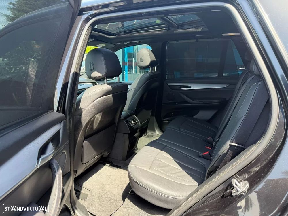 BMW X5 25 d xDrive Pack M - 13