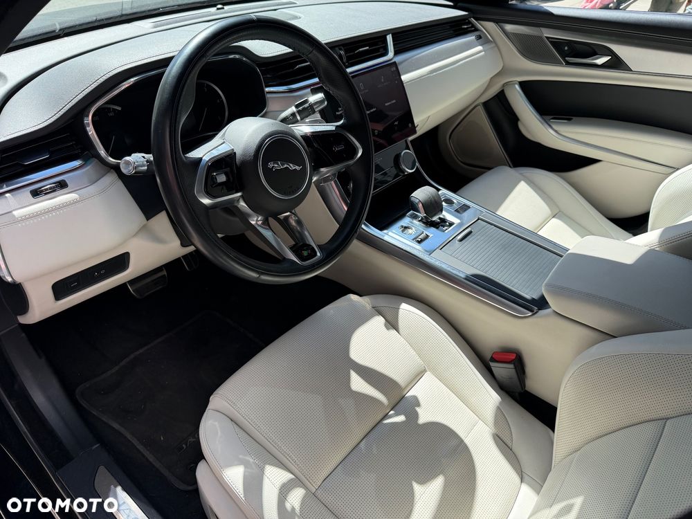 Jaguar XF D200 R-Dynamic SE - 8