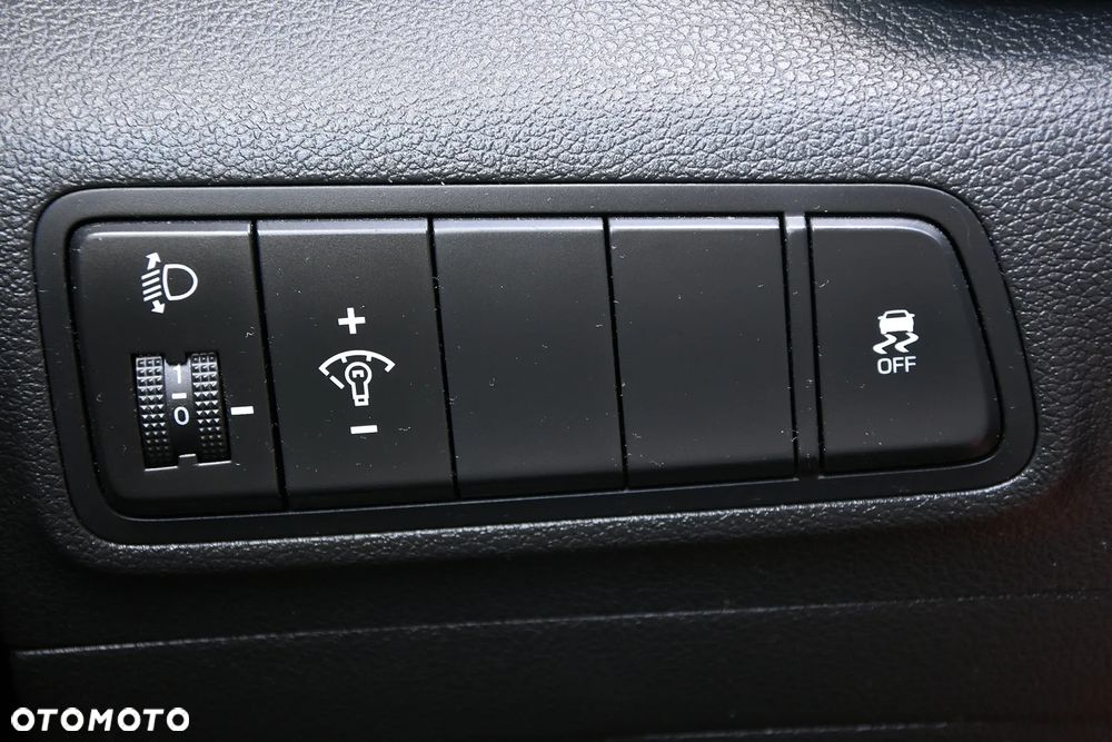 Hyundai Tucson 1.6 GDI BlueDrive GO 2WD - 31