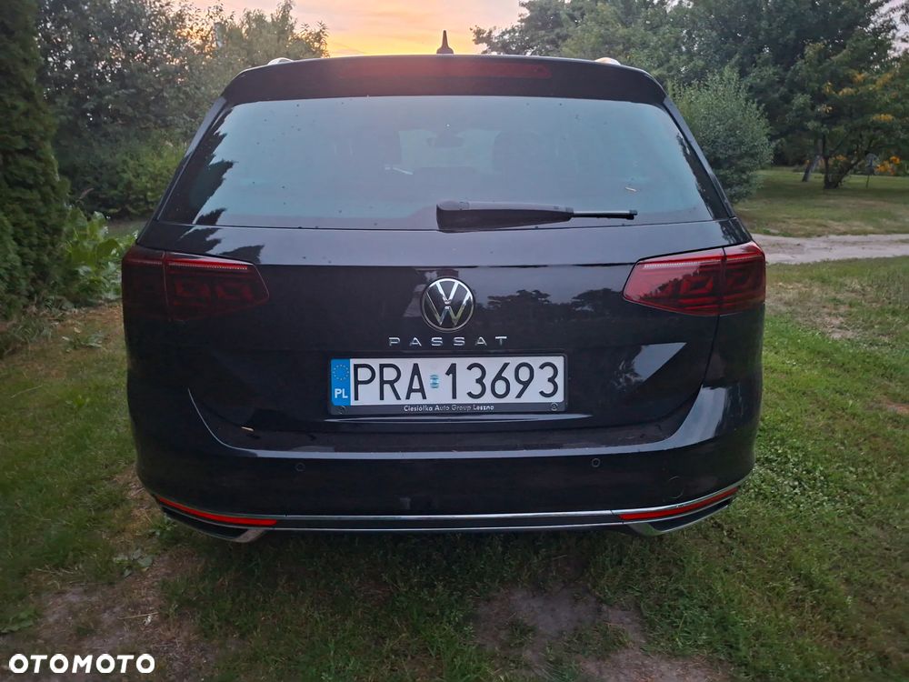 Volkswagen Passat 2.0 TDI EVO Elegance DSG - 5