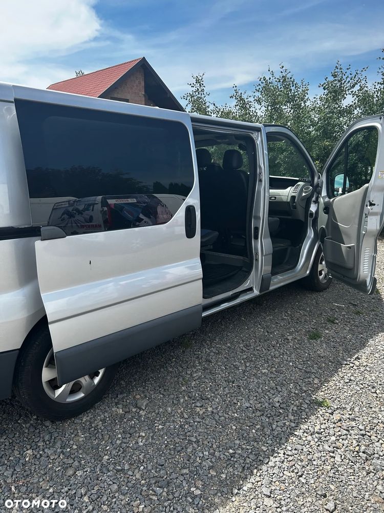 Renault TRAFIC - 11