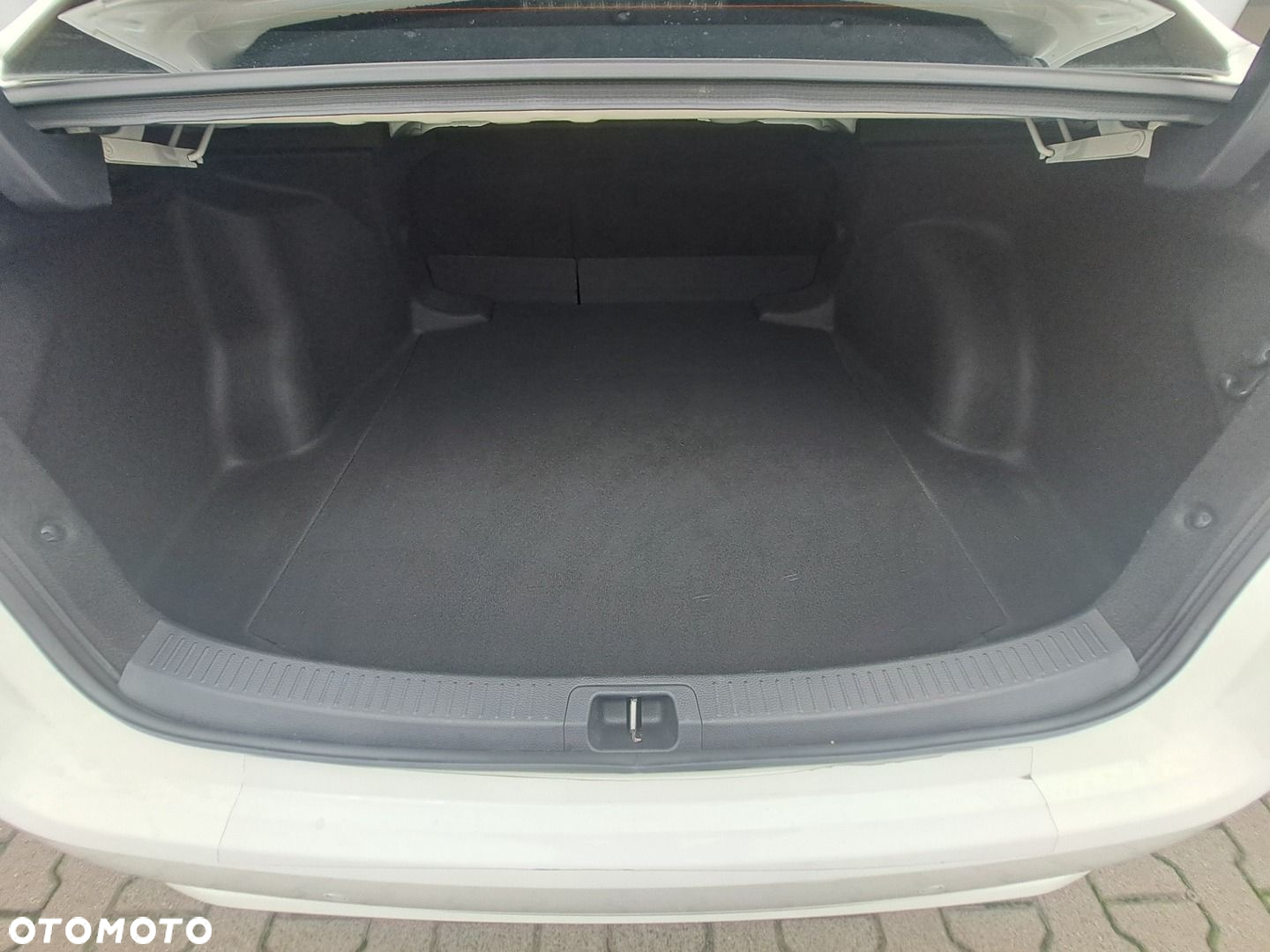 Toyota Corolla 1.8 Hybrid Comfort - 7