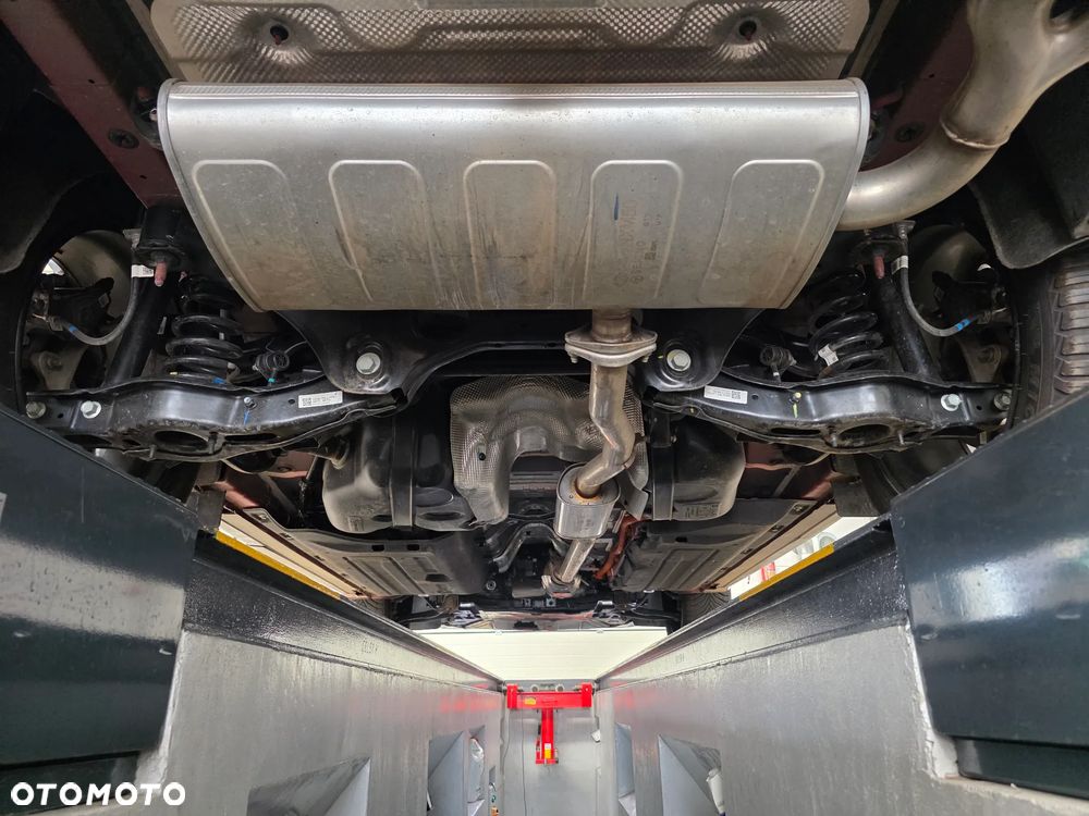 Hyundai Tucson 1.6 T-GDi HEV 2WD N Line - 29