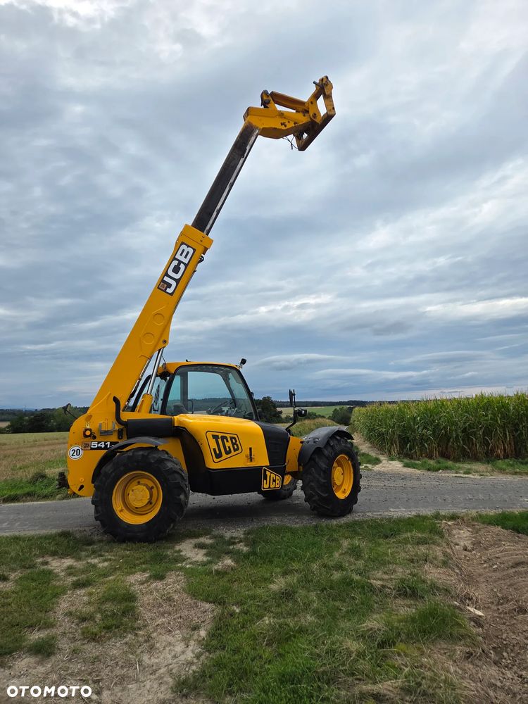 JCB 541-70 - 3