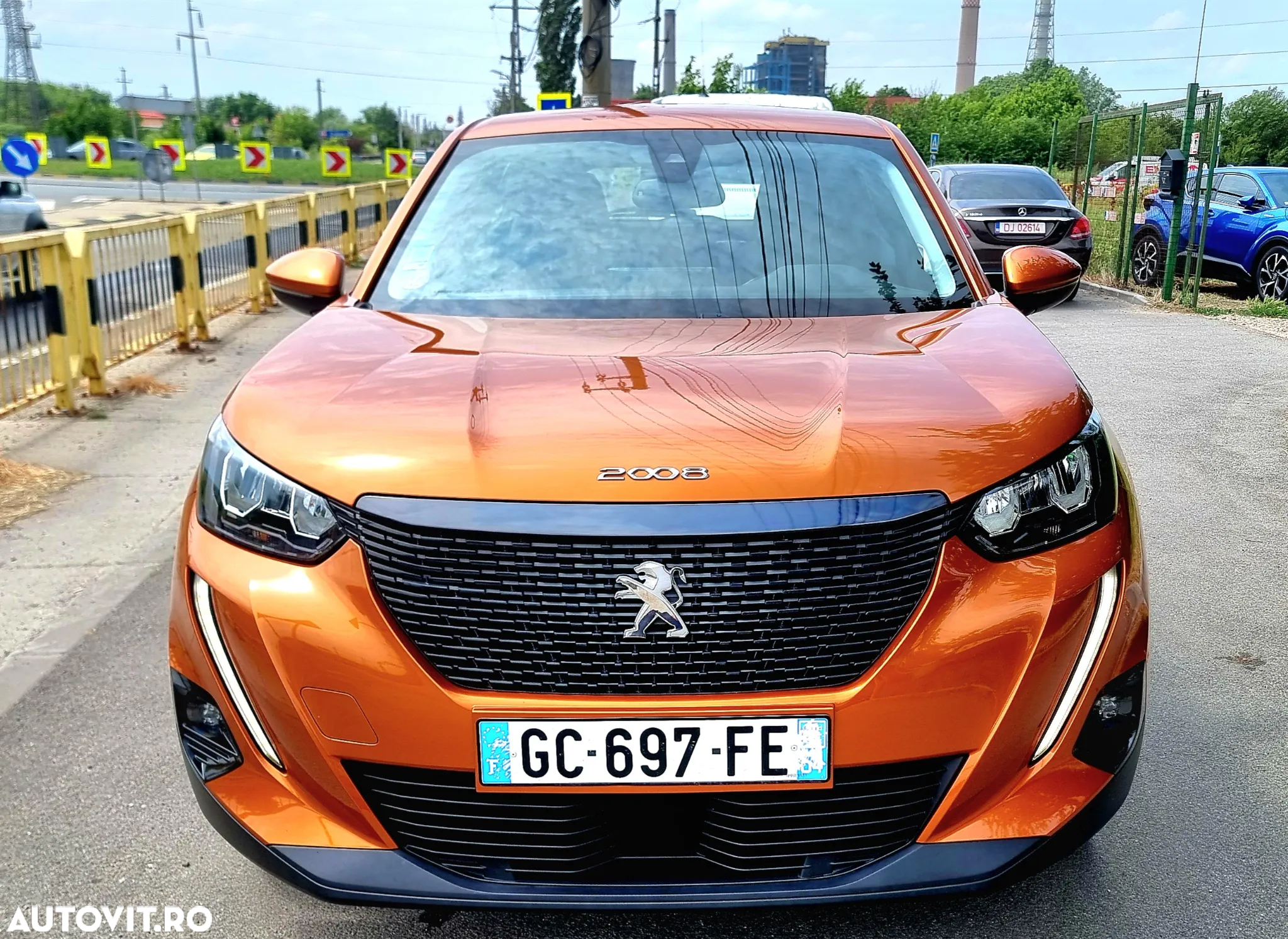 Peugeot 2008 PureTech 130 EAT8 Allure - 2