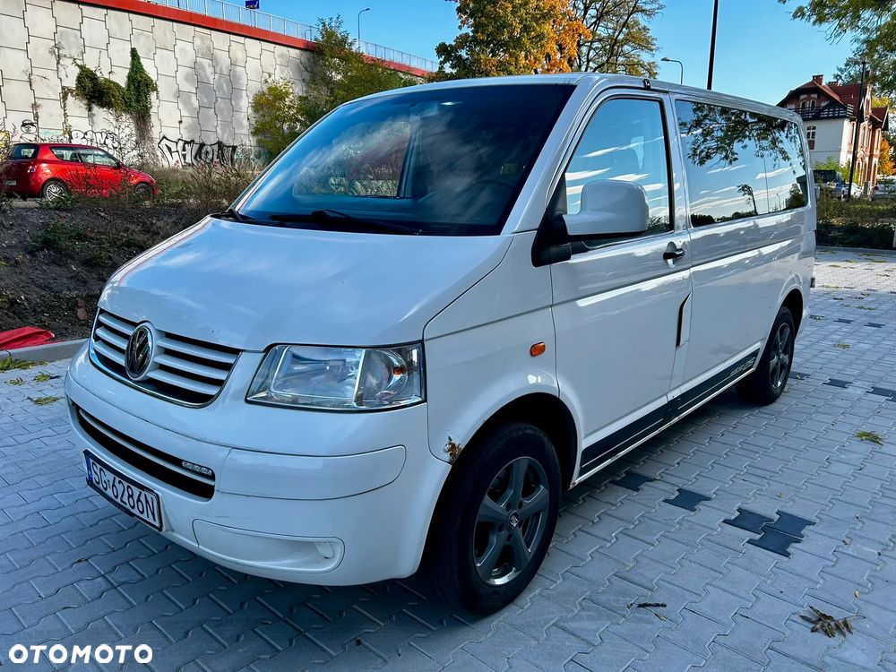 Volkswagen Transporter - 1