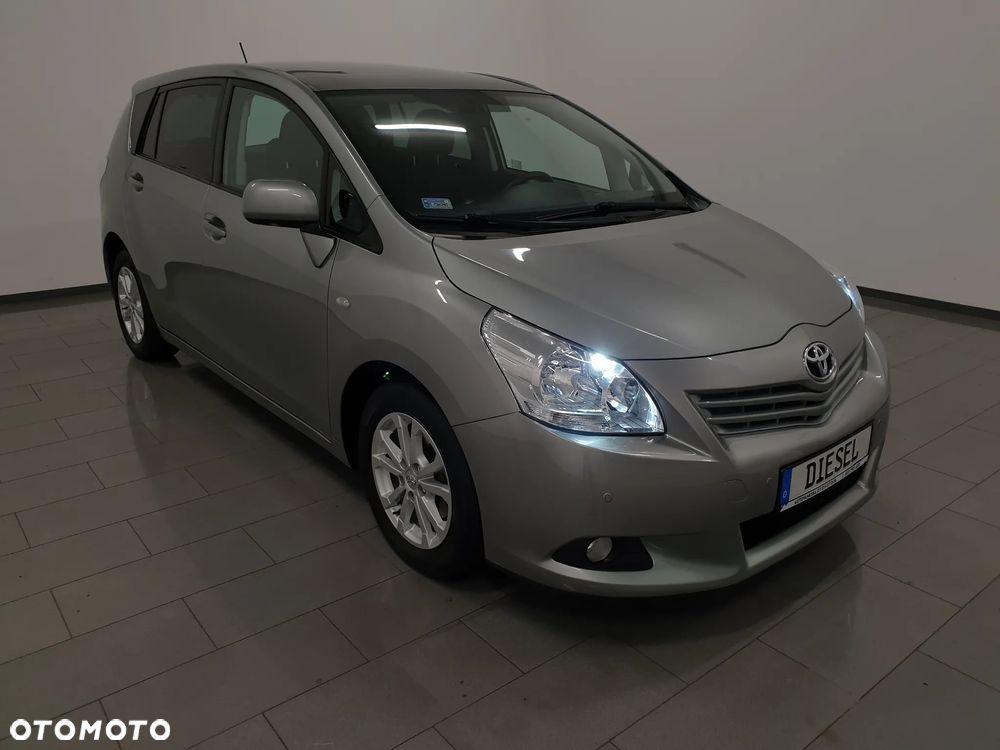 Toyota Verso 2.0 D-4D Premium - 3