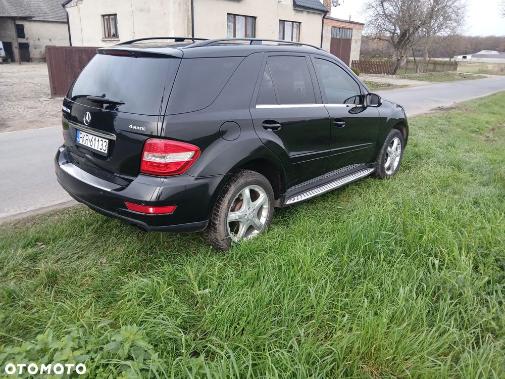 Mercedes-Benz ML - 4