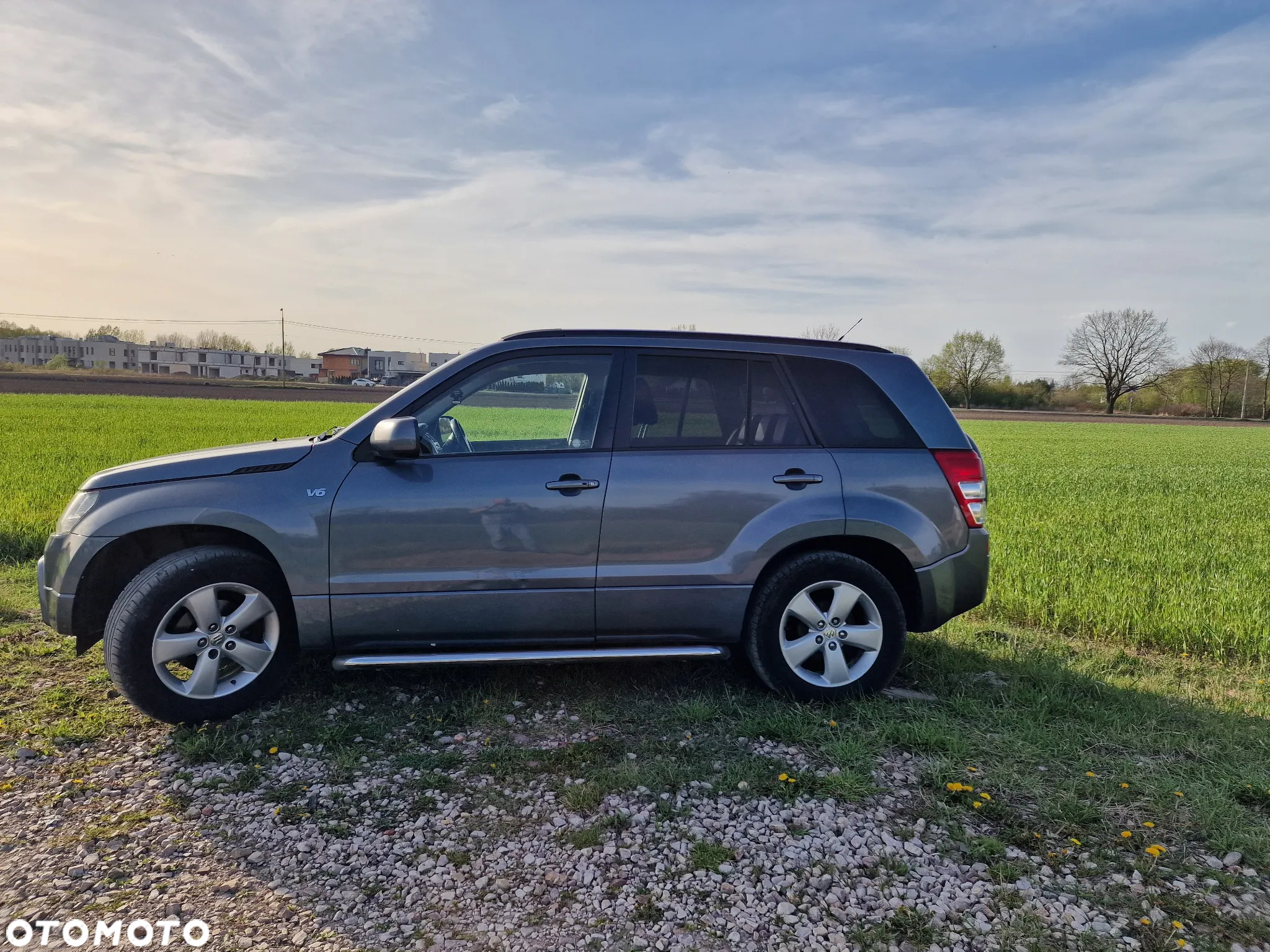 Suzuki Grand Vitara 2.7 V6 Premium - 6