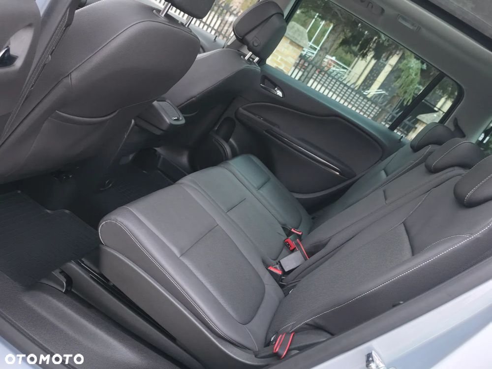 Opel Zafira 2.0 D (CDTI ecoFLEX) Start/Stop Business Innovation - 11