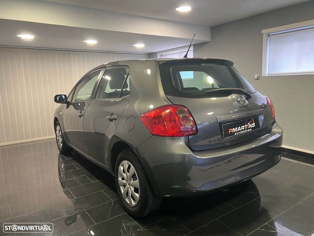 Toyota Auris 1.4 D-4D Sol - 6