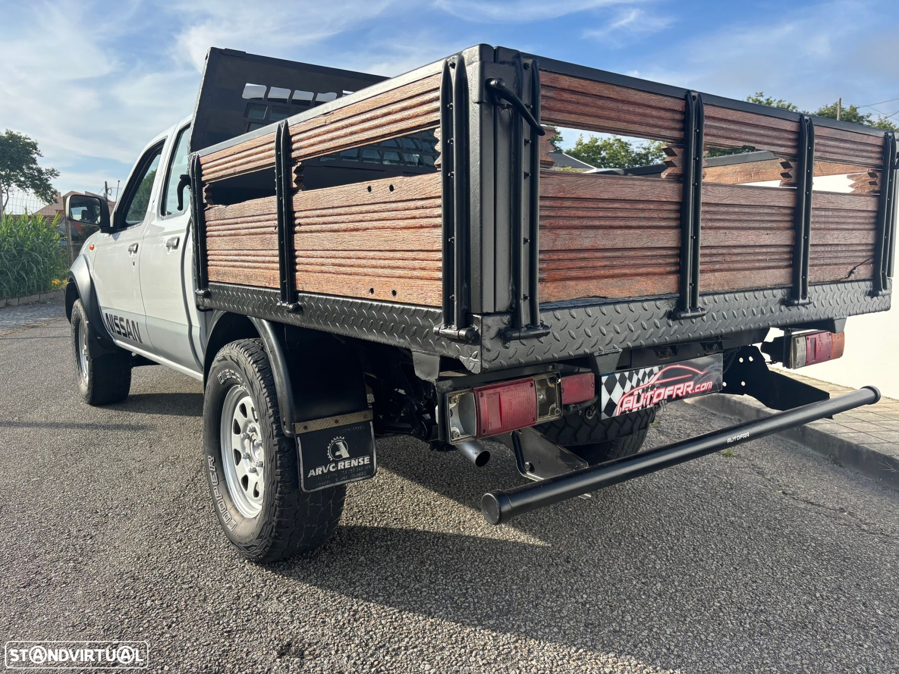 Nissan D22 King cabine dupla - 16