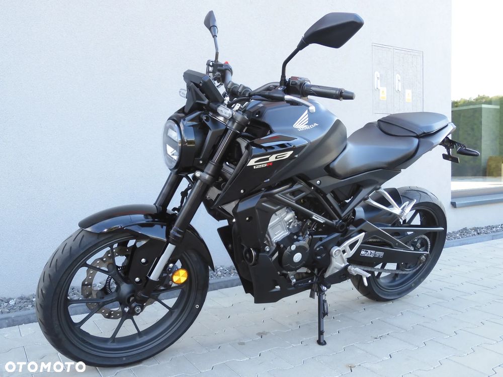 Honda CB - 23