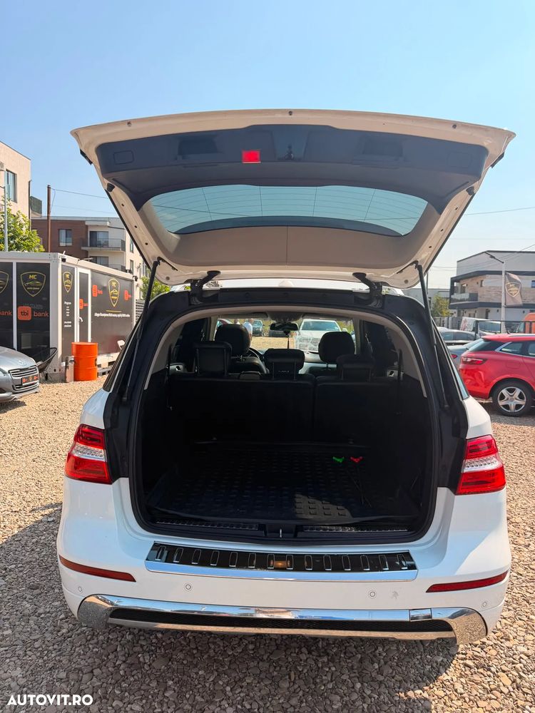 Mercedes-Benz ML 350 BlueTEC 4MATIC Aut - 22