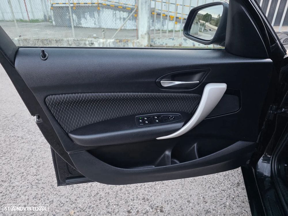 BMW 116 d EDynamics Line Urban - 22