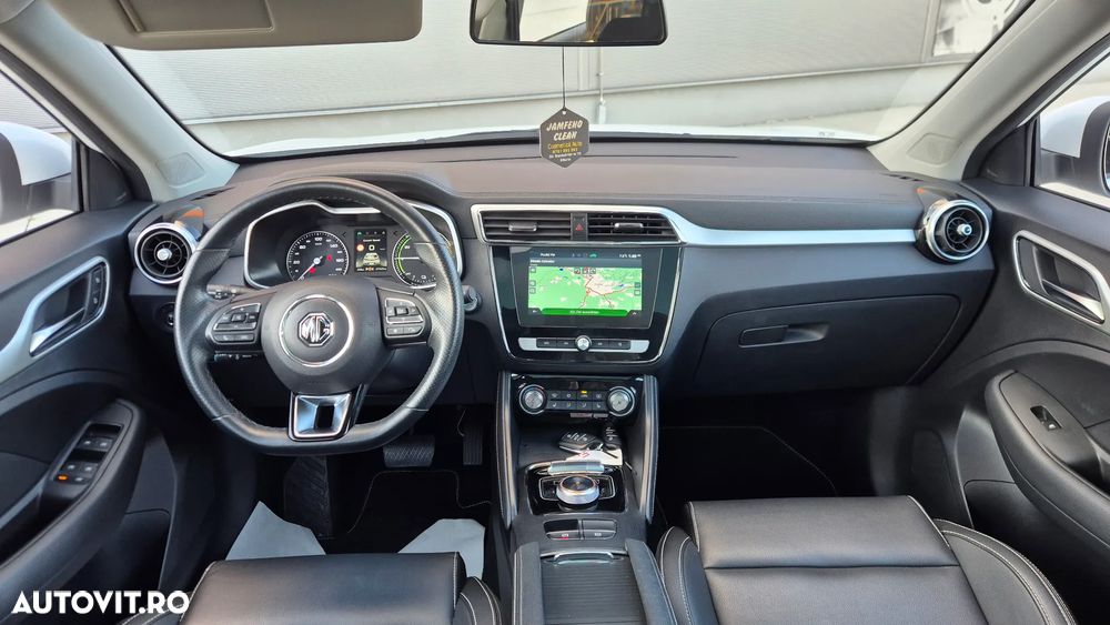 MG ZS EV Luxury - 19