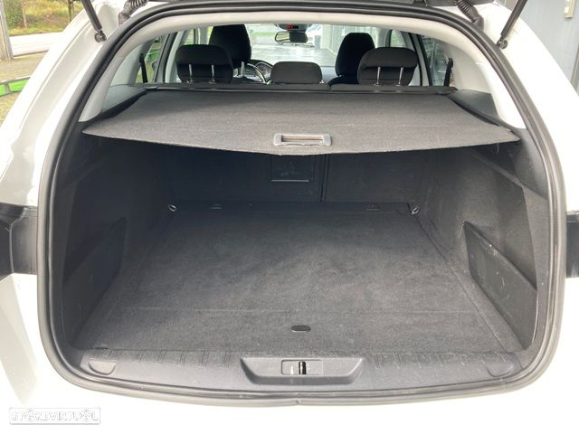 Peugeot 308 SW BlueHDi 130 Stop & Start Style - 32