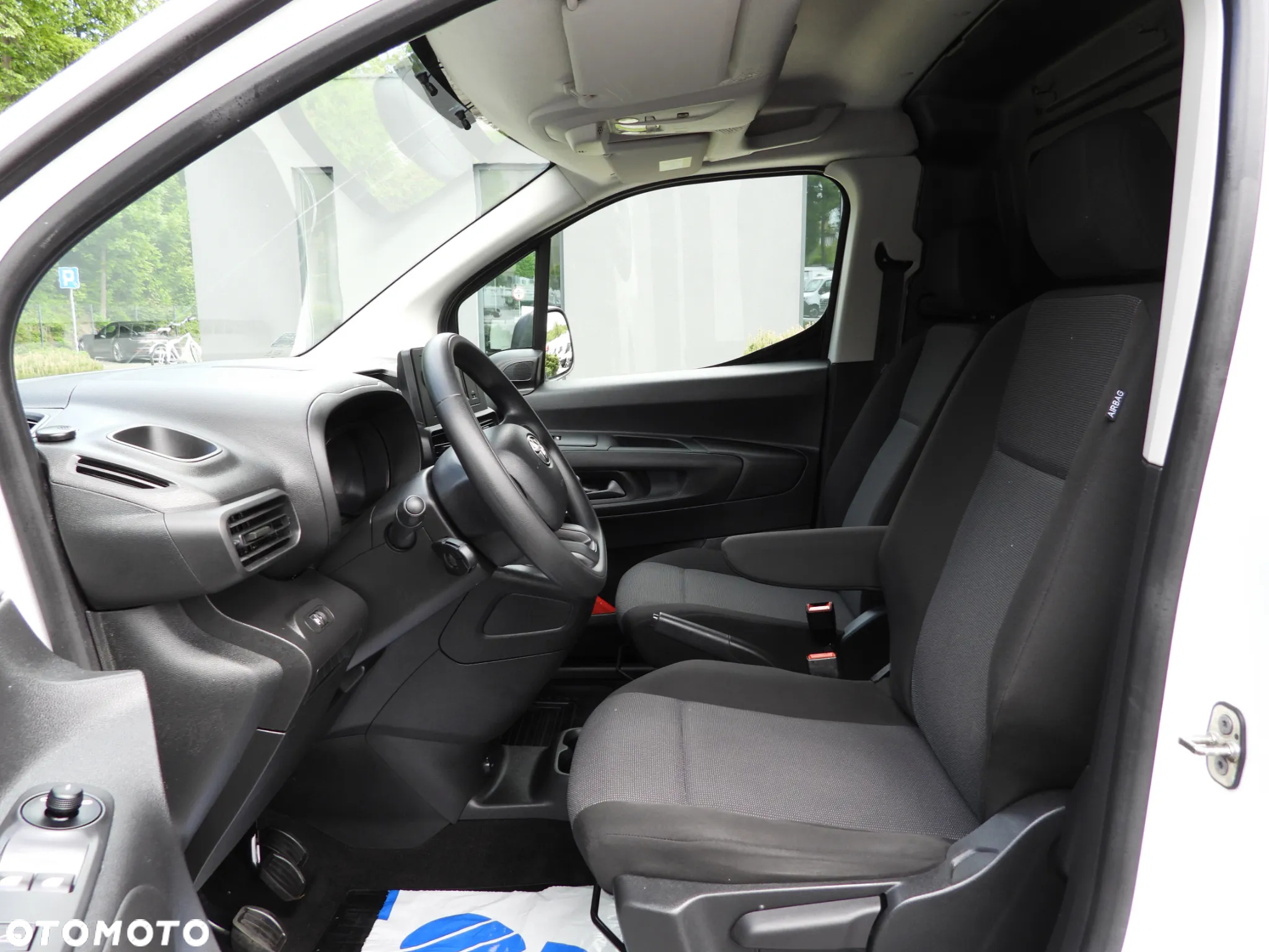 Toyota PROACE CITY  FURGON CHŁODNIA -15*C ZASILANIE 230V TEMPOMAT KLIMATYZACJA 100KM [ 975800 ] - 28