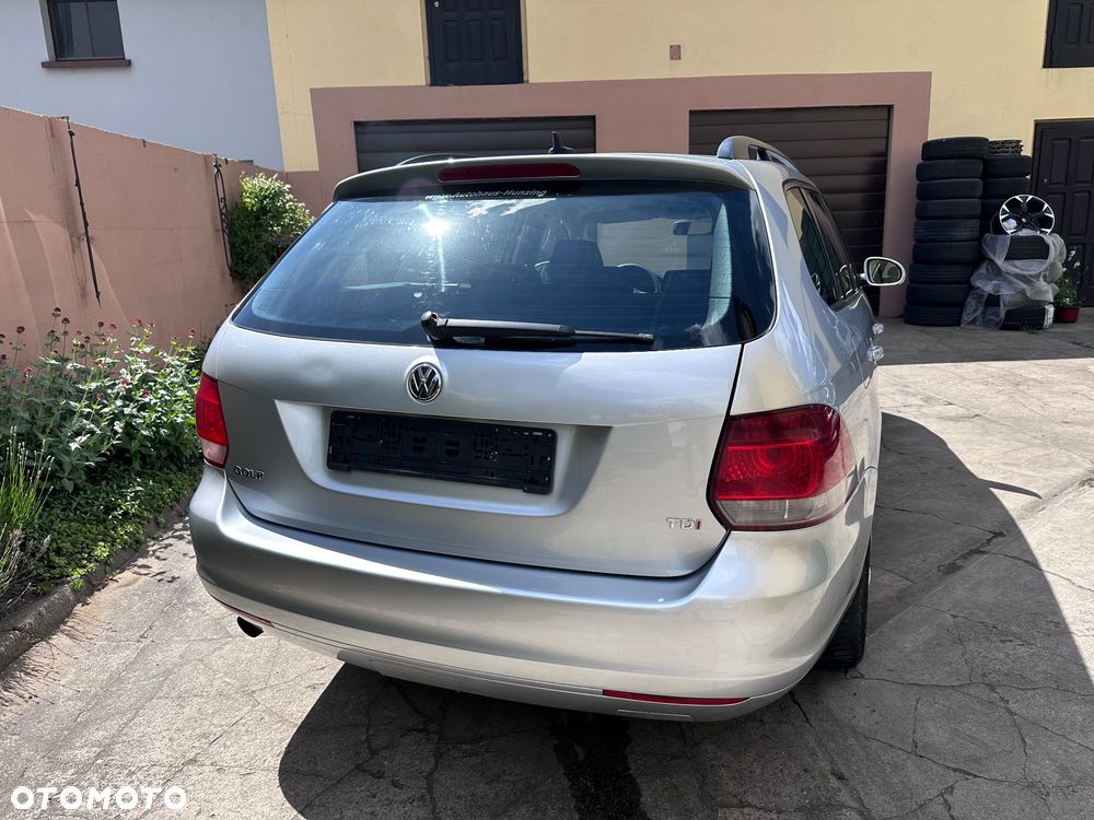 Volkswagen Golf - 11