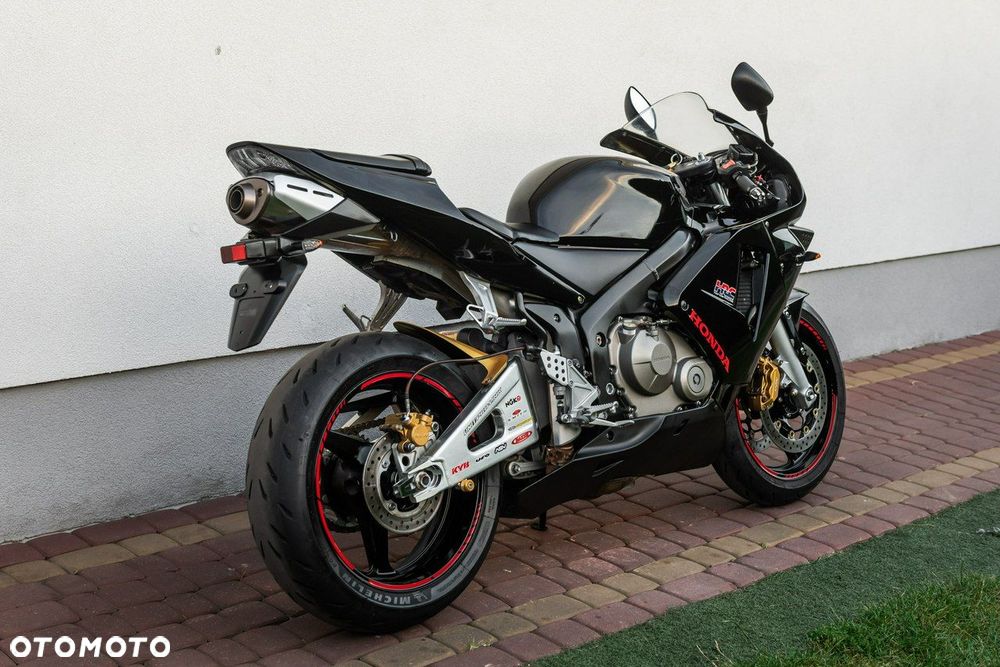 Honda CBR - 3