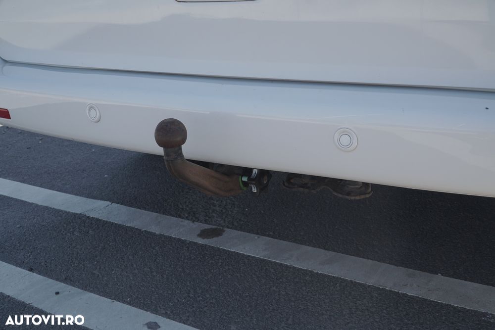 Volkswagen Multivan - 9