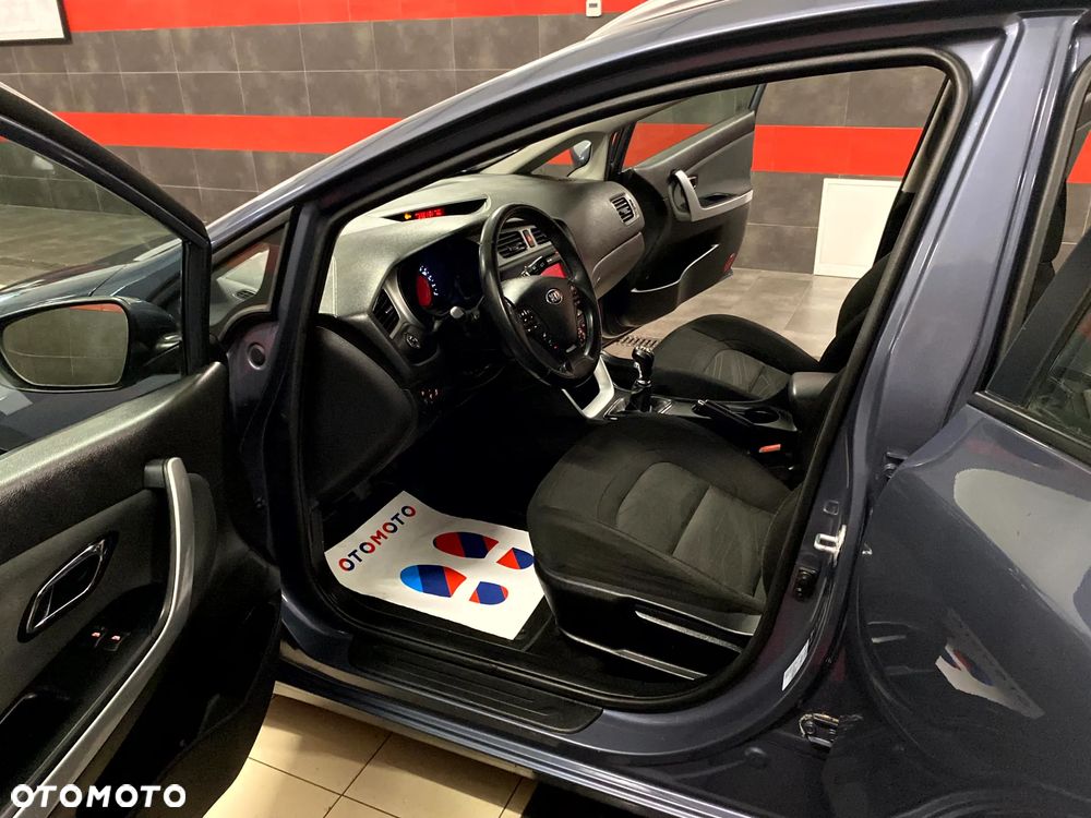 Kia Ceed 1.6 GDI Vision - 14