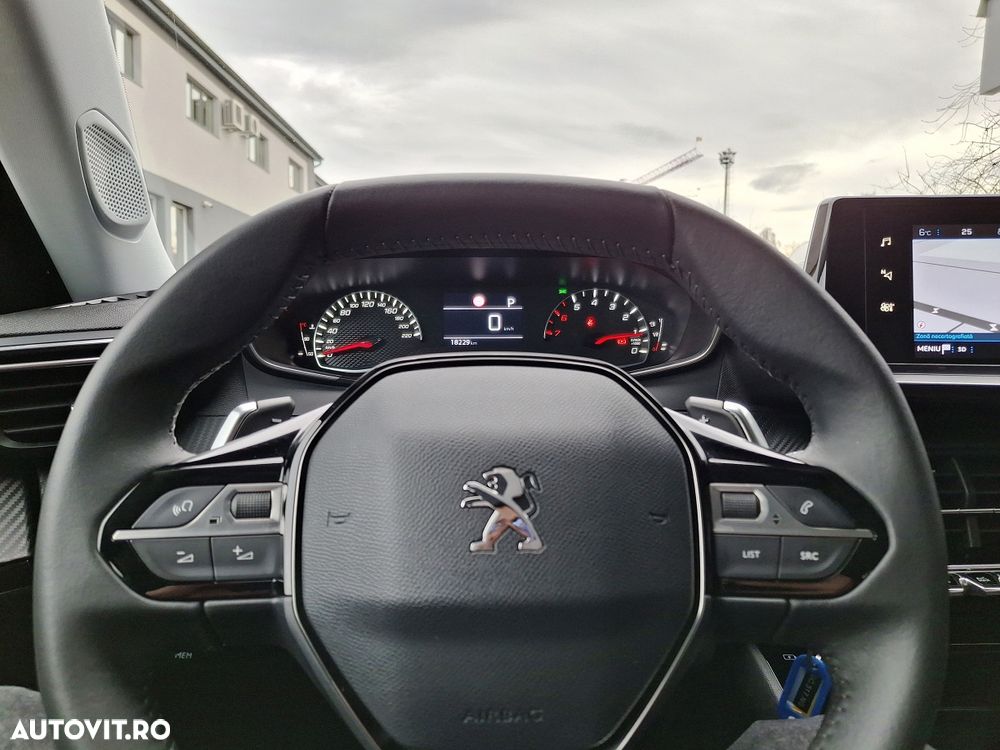 Peugeot 2008 PureTech 130 EAT8 Active Pack - 21