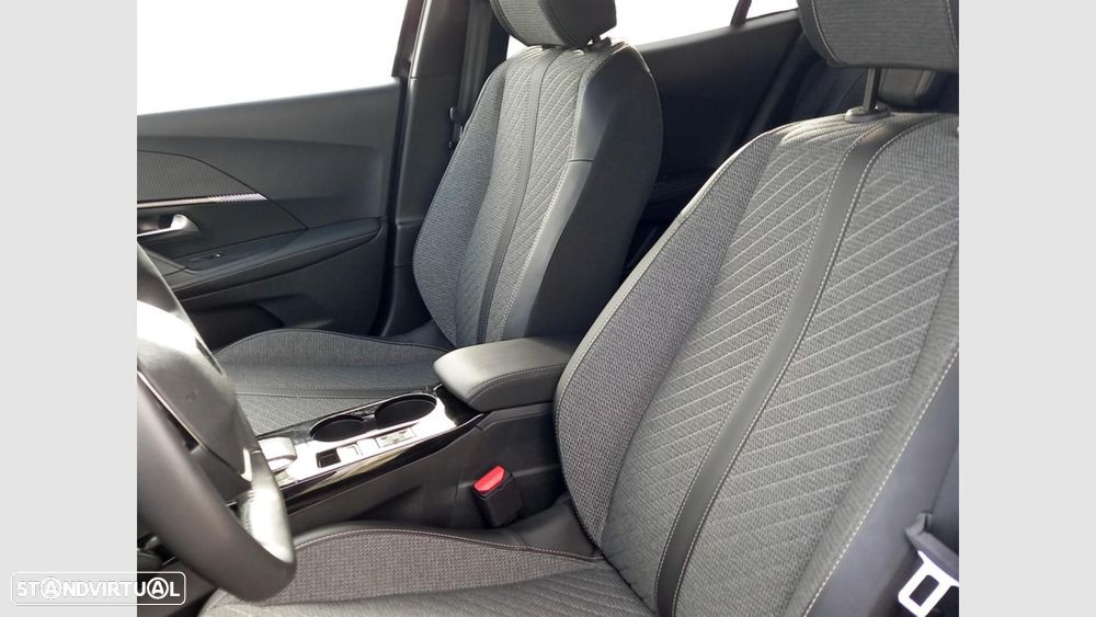 Peugeot 2008 1.2 Hybrid Allure e-DCS6 - 12