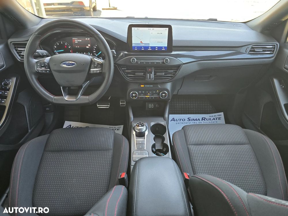 Ford Focus 1.5 EcoBoost ST-Line - 9
