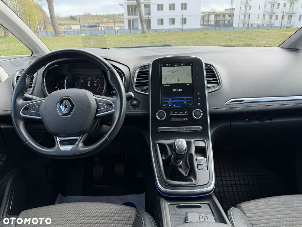 Renault Scenic - 22