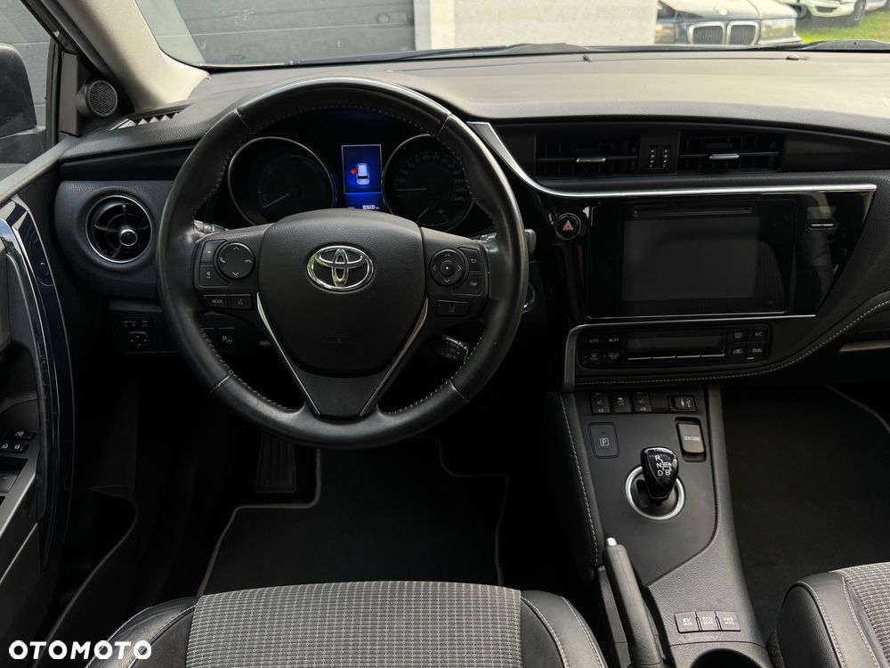 Toyota Auris 1.8 HSD Prestige NAVI - 23